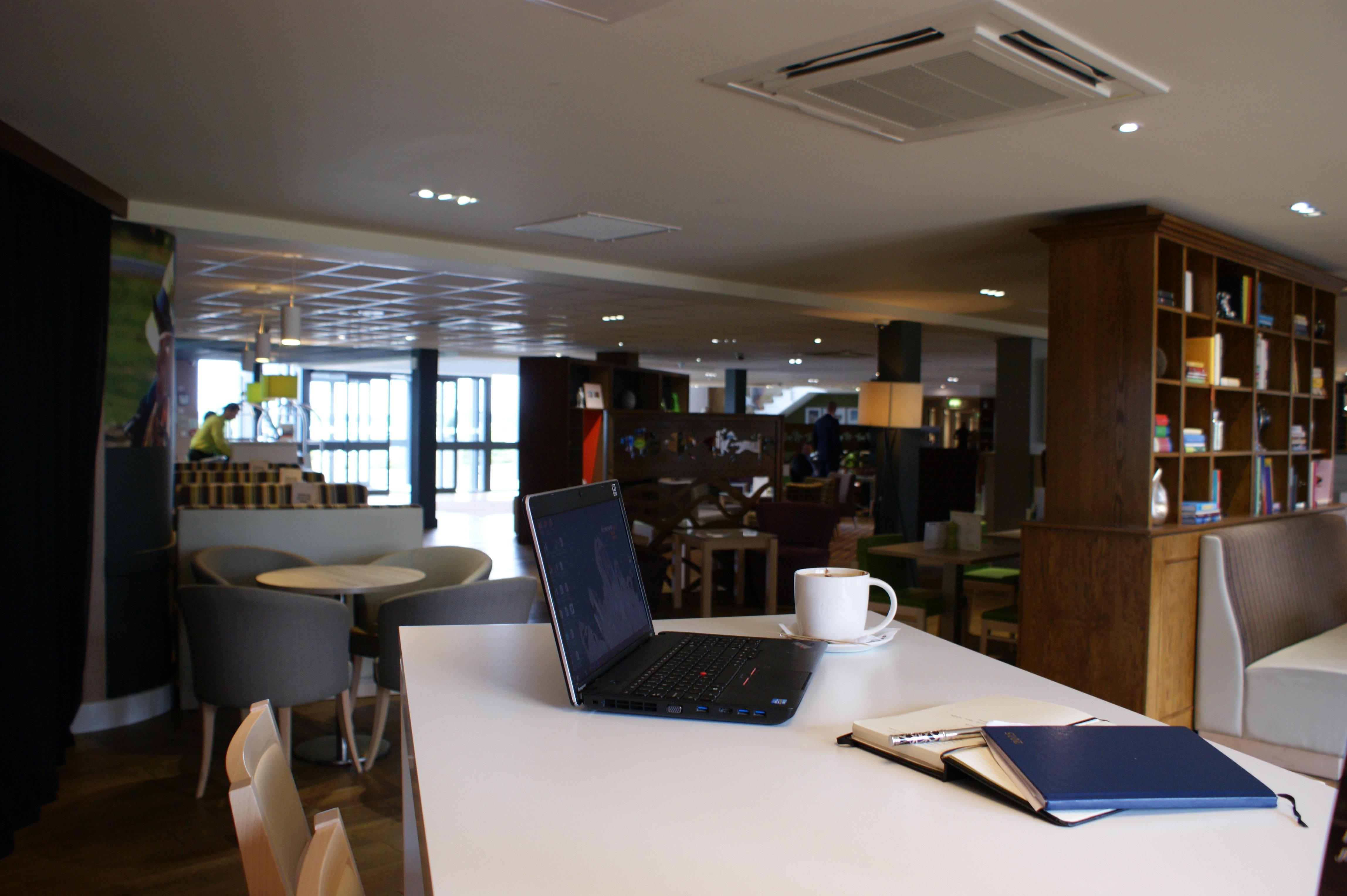 Holiday Inn Huntingdon Racecourse By Ihg Eksteriør billede