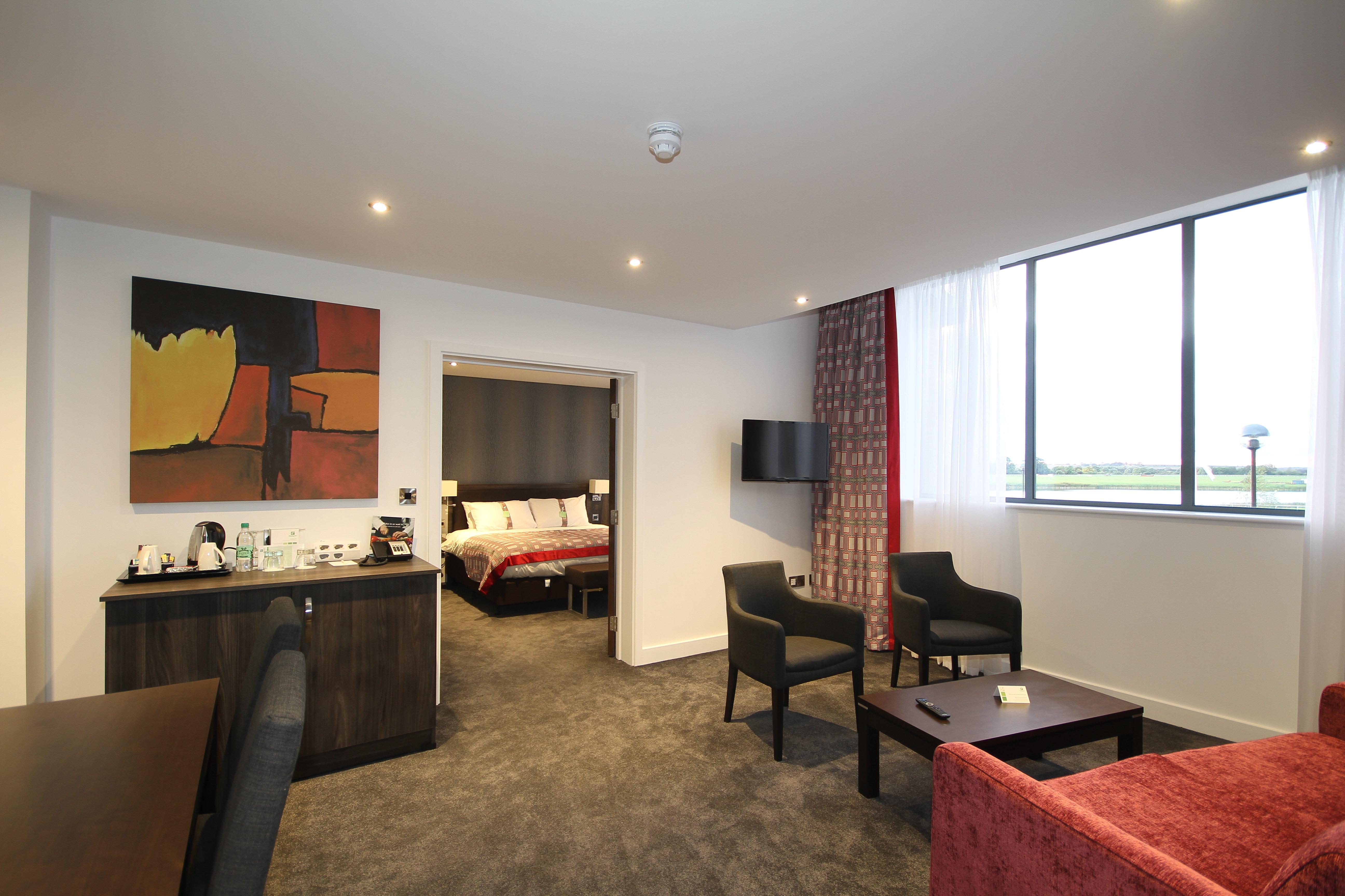Holiday Inn Huntingdon Racecourse By Ihg Eksteriør billede