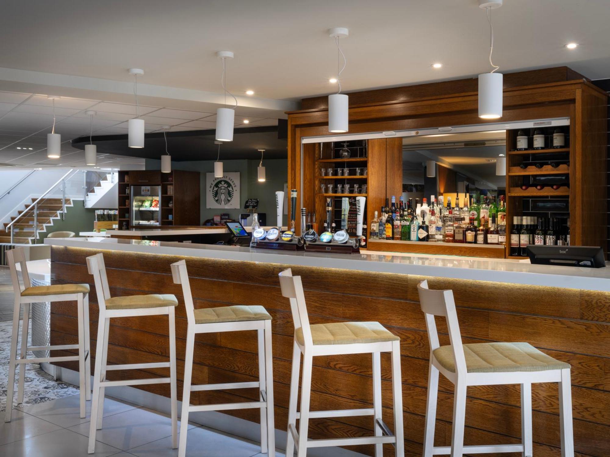 Holiday Inn Huntingdon Racecourse By Ihg Eksteriør billede