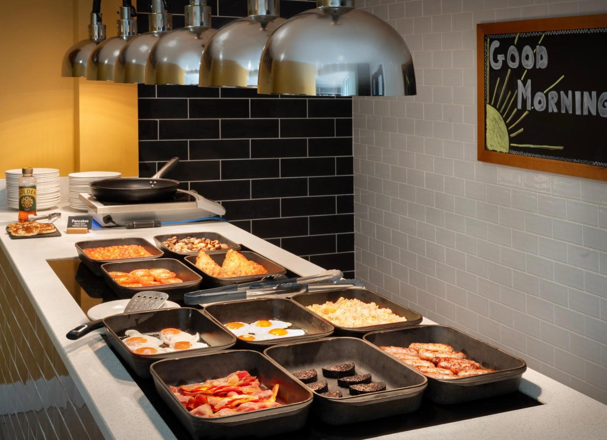 Holiday Inn Huntingdon Racecourse By Ihg Eksteriør billede