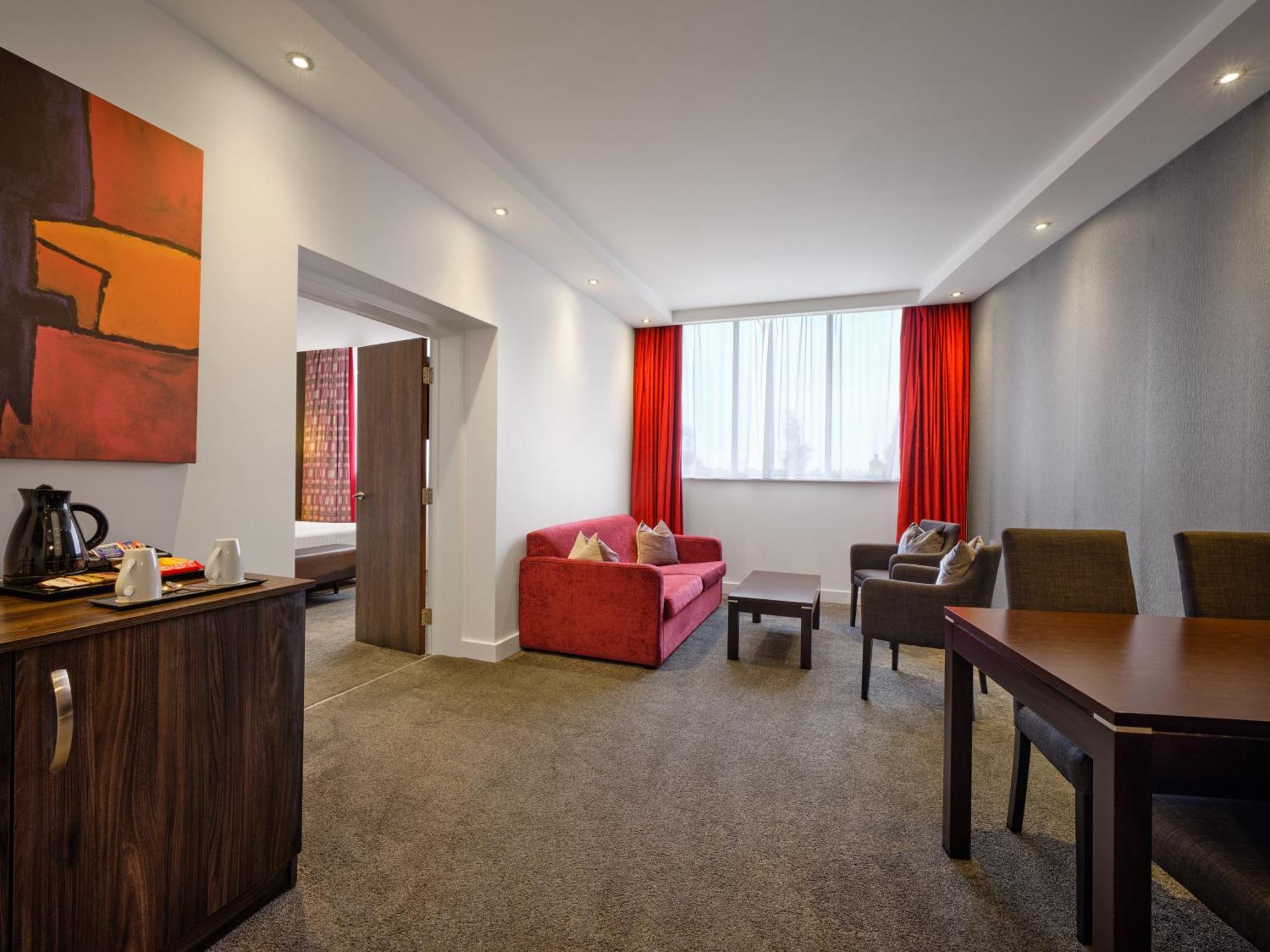 Holiday Inn Huntingdon Racecourse By Ihg Eksteriør billede