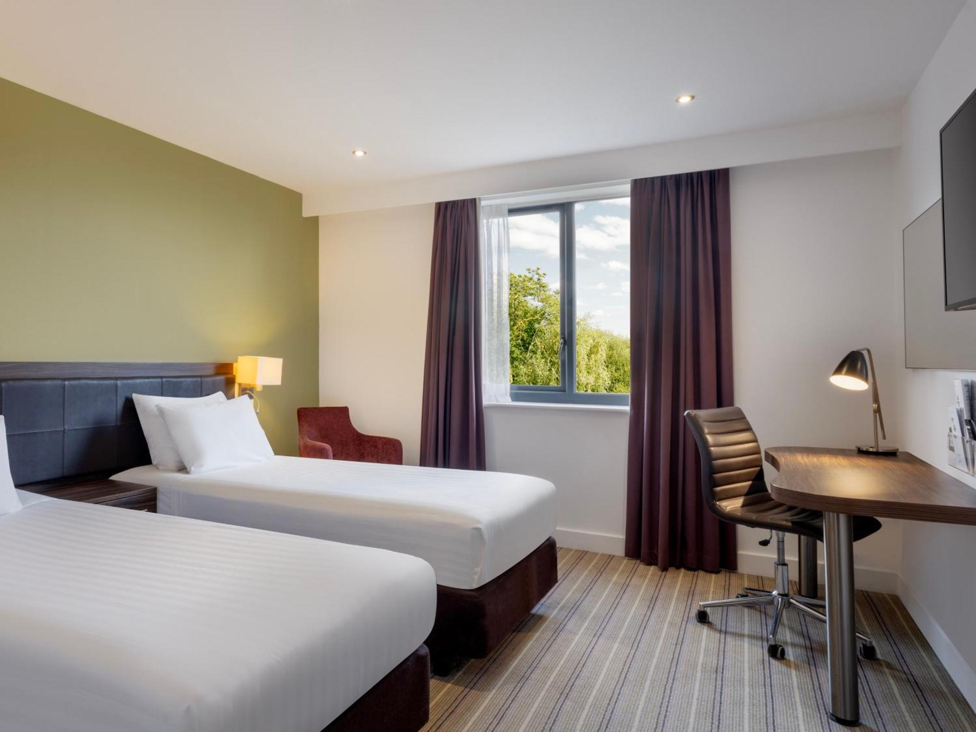 Holiday Inn Huntingdon Racecourse By Ihg Eksteriør billede
