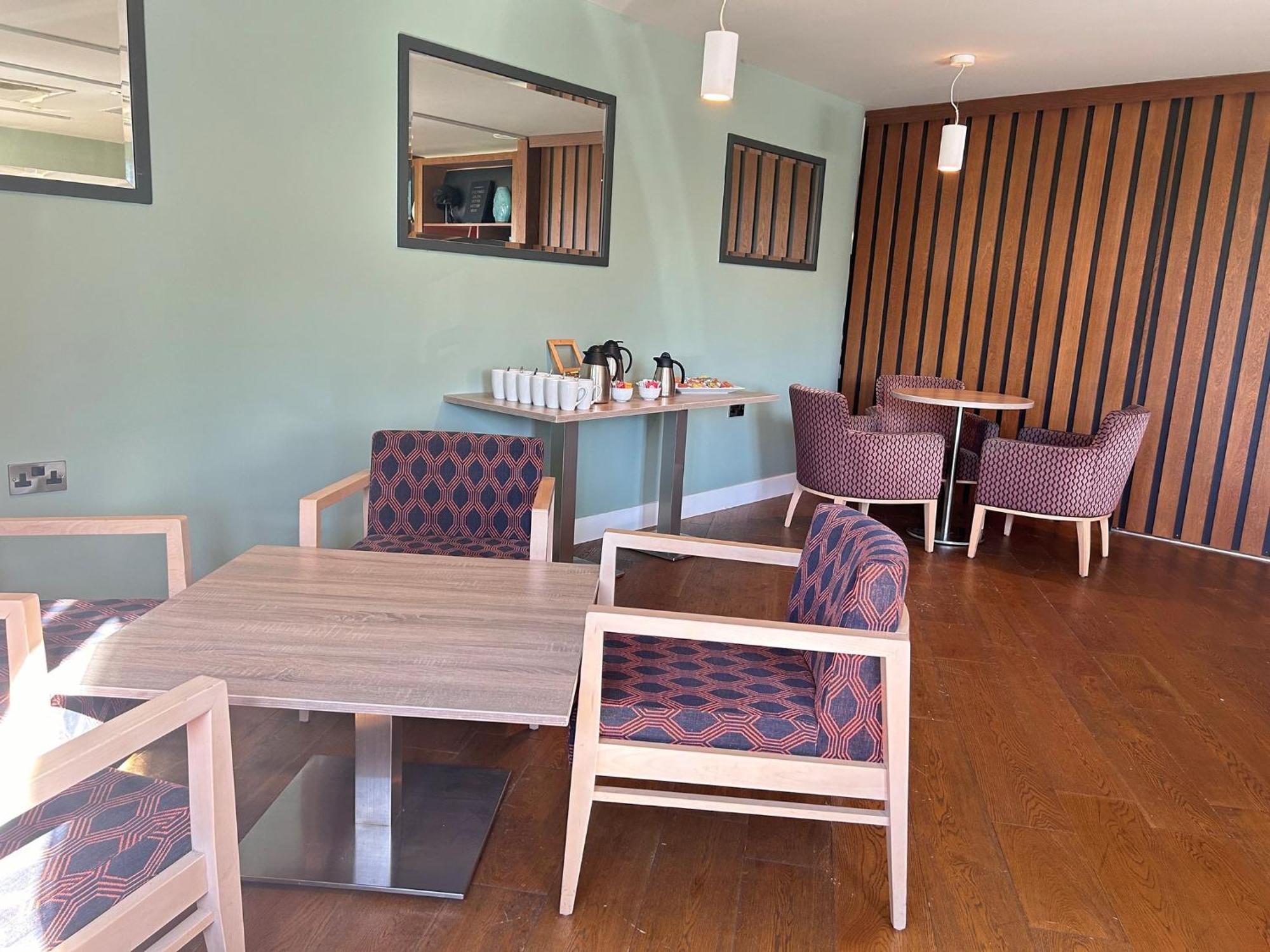 Holiday Inn Huntingdon Racecourse By Ihg Eksteriør billede