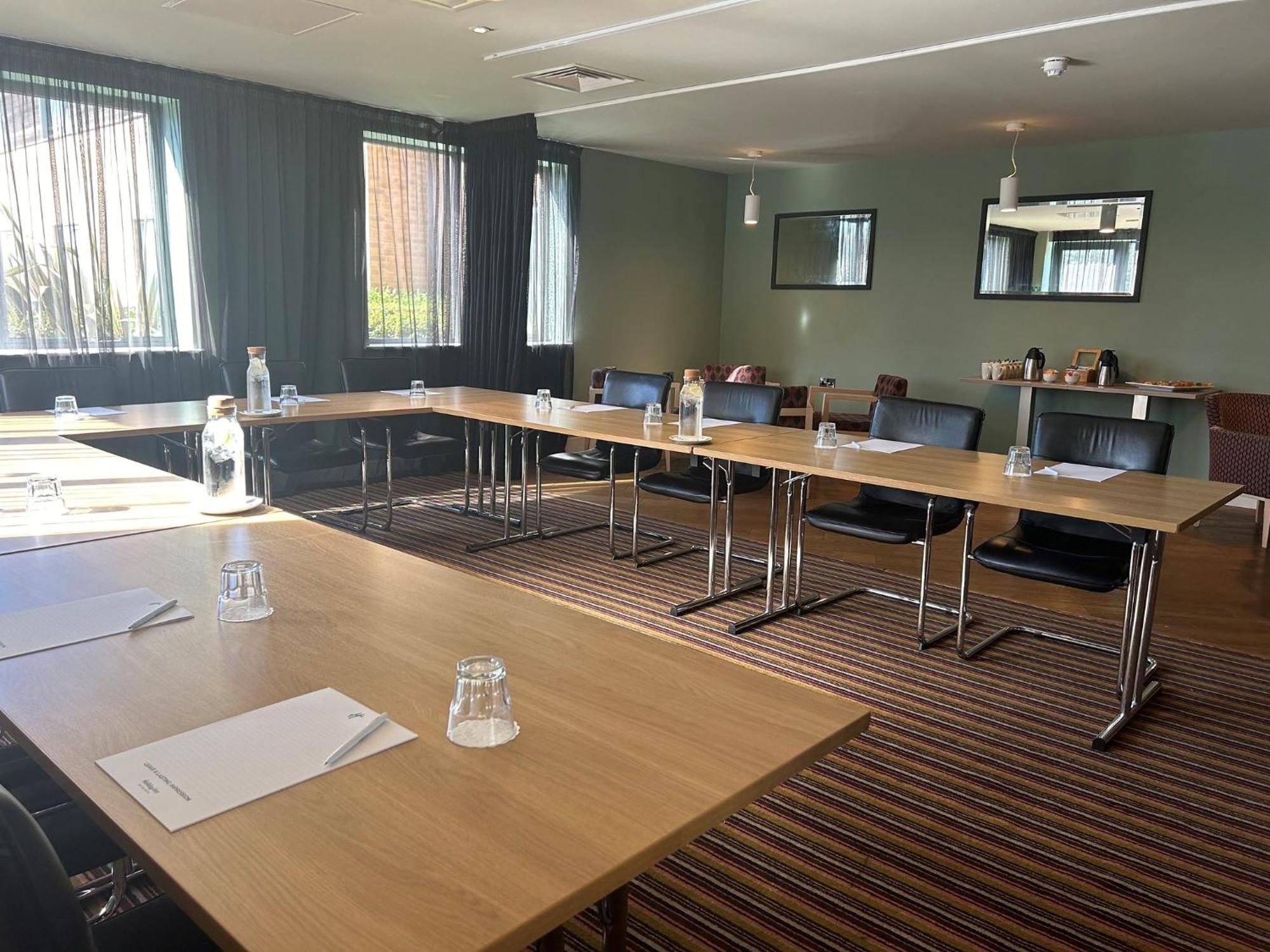 Holiday Inn Huntingdon Racecourse By Ihg Eksteriør billede