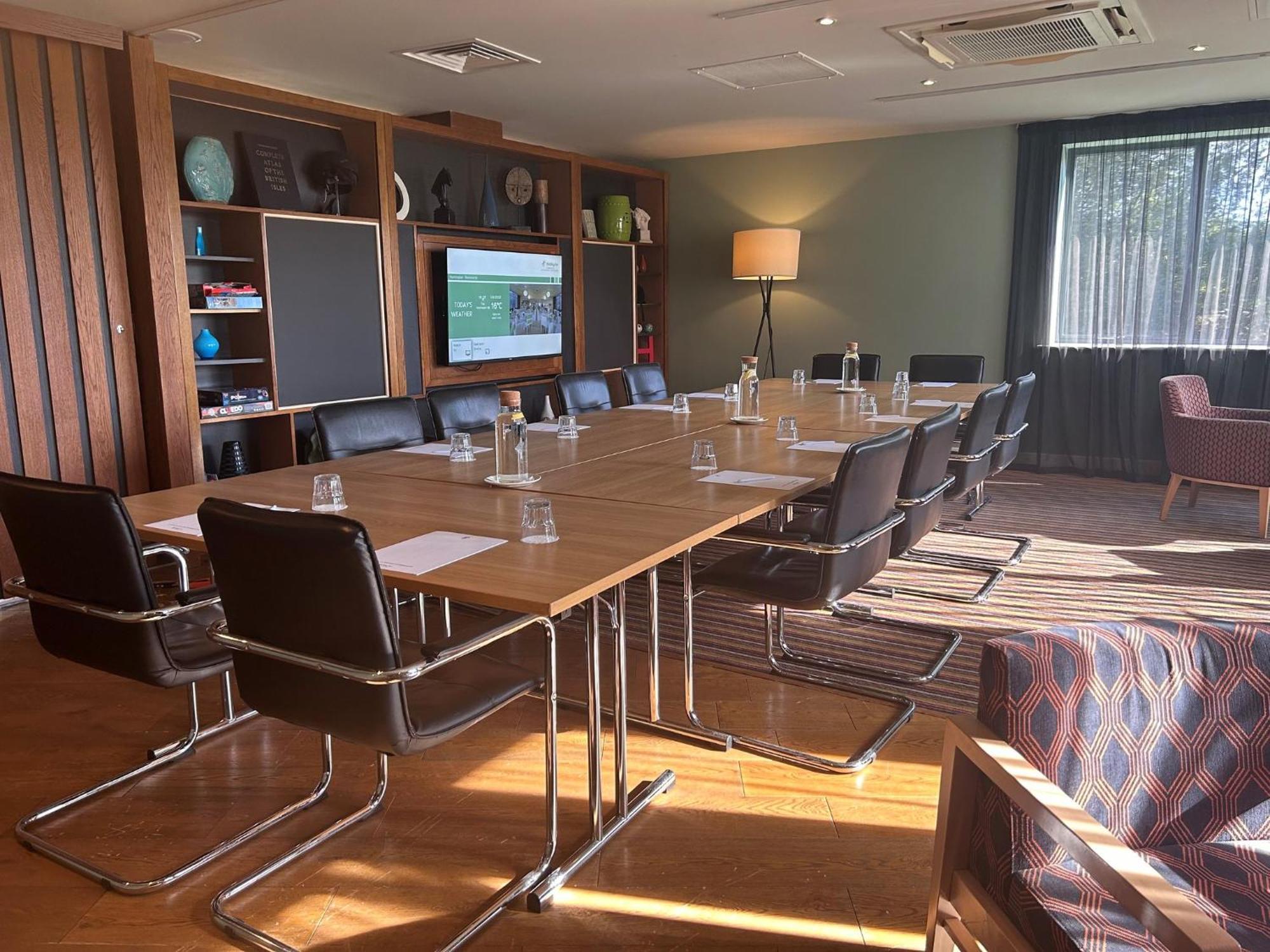 Holiday Inn Huntingdon Racecourse By Ihg Eksteriør billede